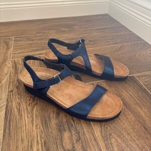 NAOT Pamela Sandal Women’s Size 44 / 13 Blue Leather NEW
